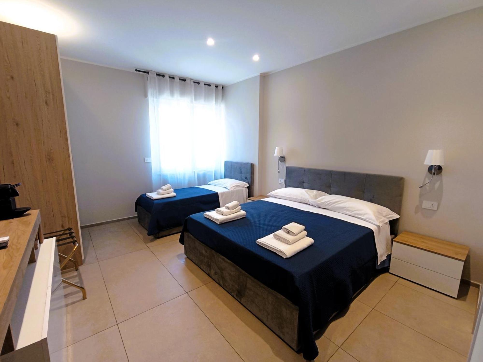 Mile Rooms Bari Exteriér fotografie
